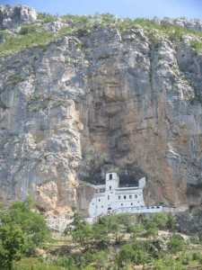 svyatitel-serafim-episkop-dmitrovskij